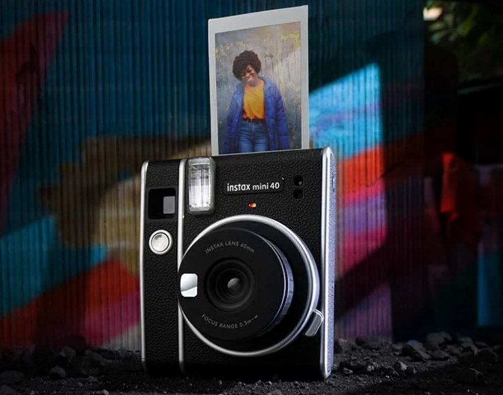 Fujifilm Instax Mini 40 Kamera Satışa Sunuldu